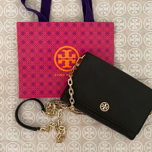 Tory Burch Handbags - Robinson Leather Wallet on a Chain
TORY BURCH
